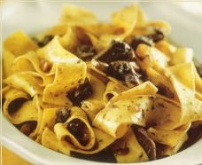 Pappardelle al ragù di cinghiale e porcini